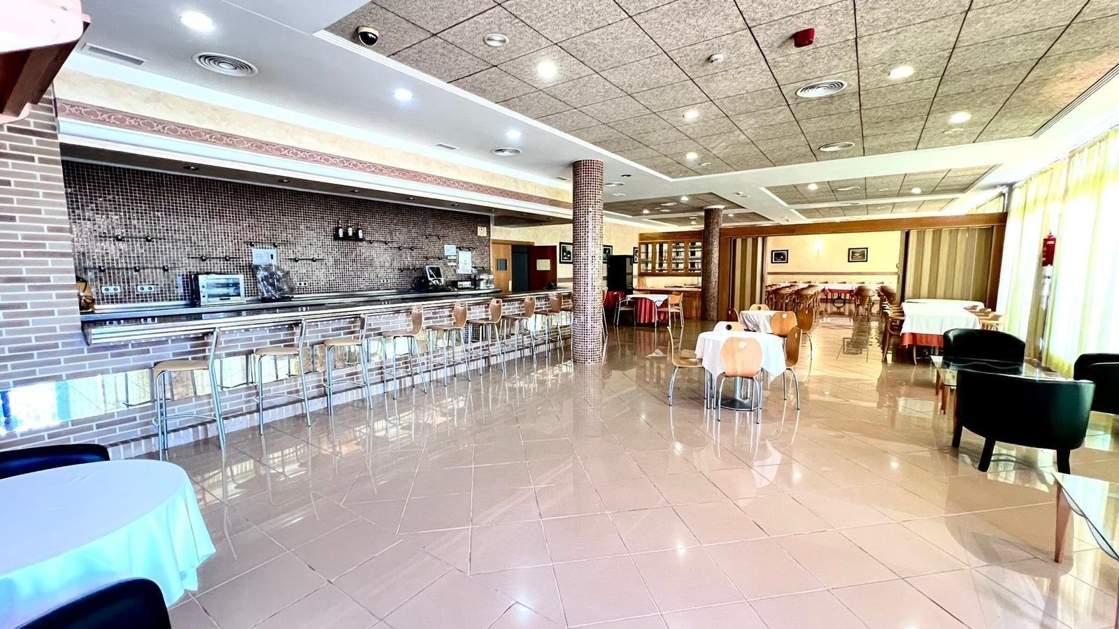 33 Bed Commercial in Los Montesinos - Caza De Casa