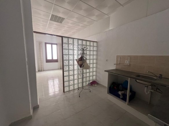 Commercial in Torrevieja - Caza De Casa