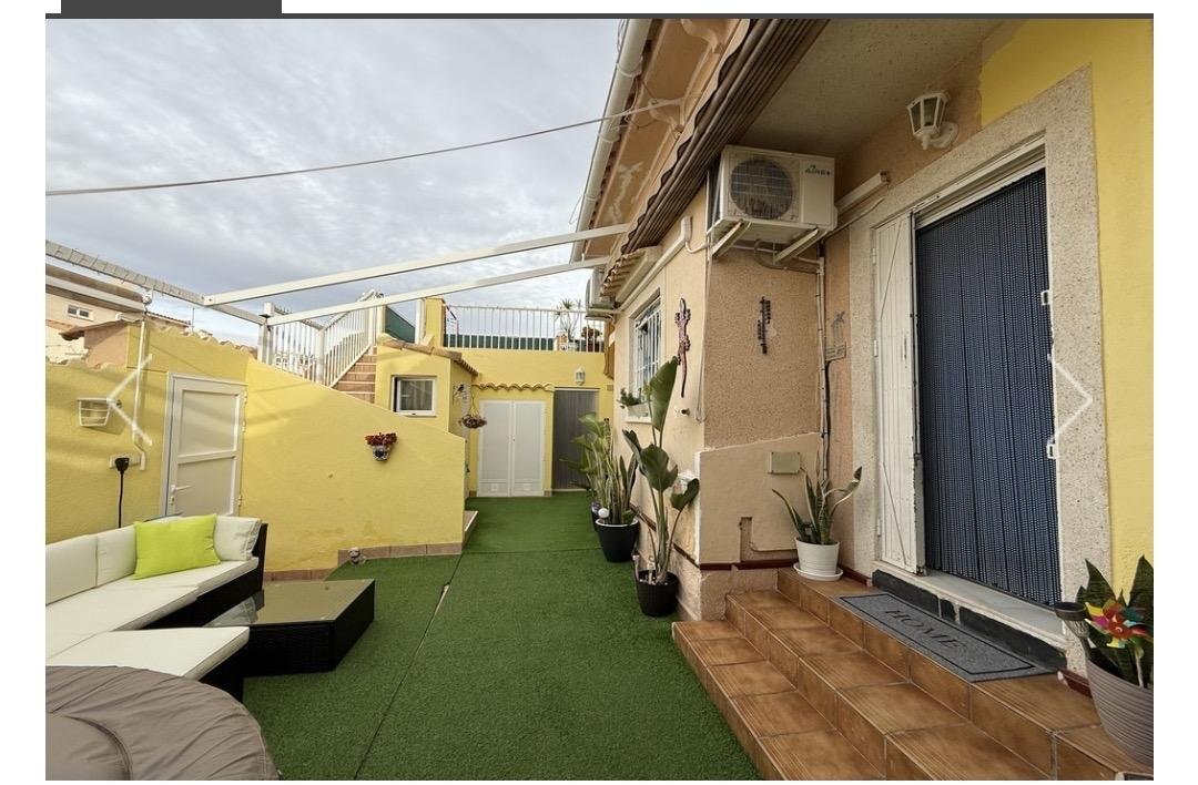 4 Bedroom 3 Bathroom Town House in Orihuela Costa - Caza De Casa