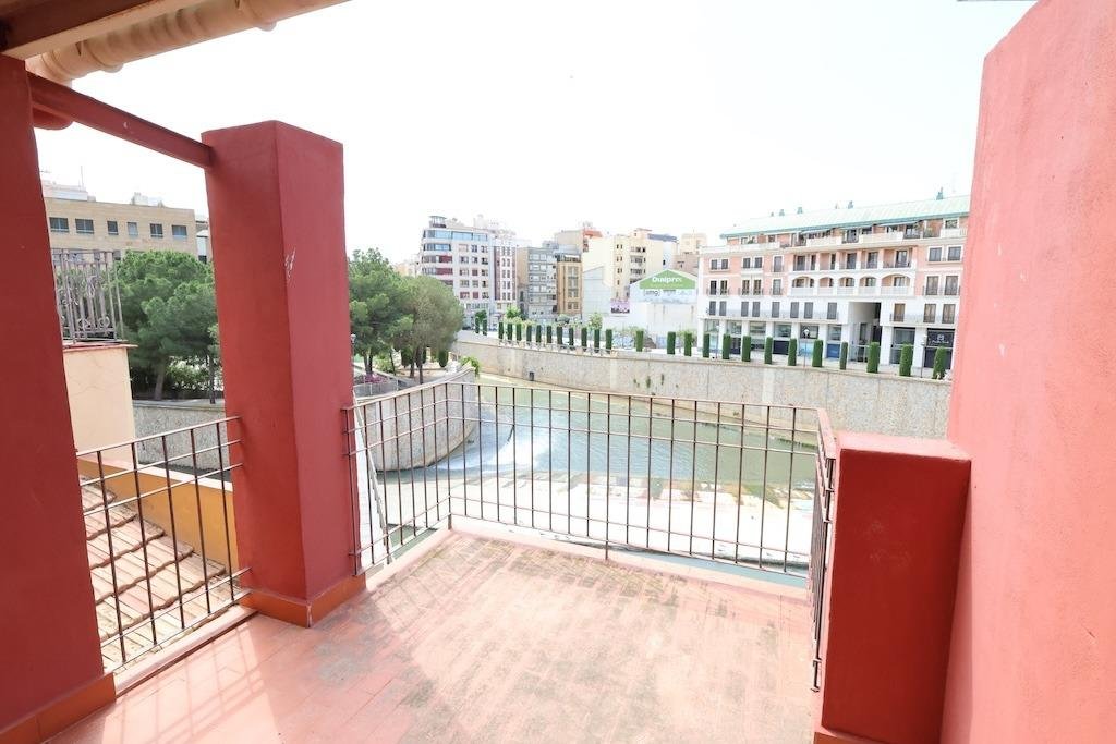 5 Bedroom 4 Bathroom Villa in Orihuela - Caza De Casa