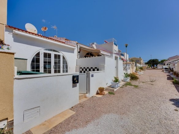 1 Bedroom 1 Bathroom Town House in Torrevieja - Caza De Casa