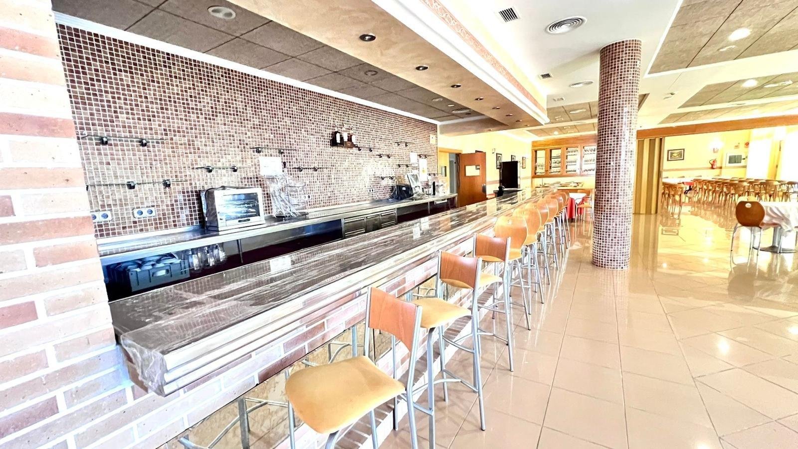 33 Bed Commercial in Los Montesinos - Caza De Casa