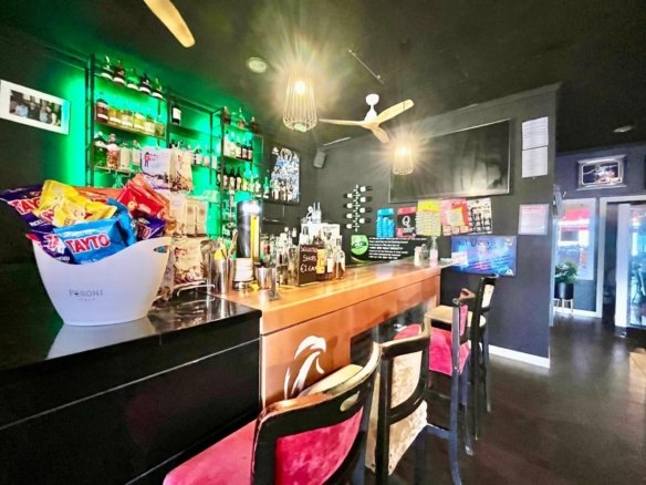 Commercial in Orihuela Costa - Caza De Casa