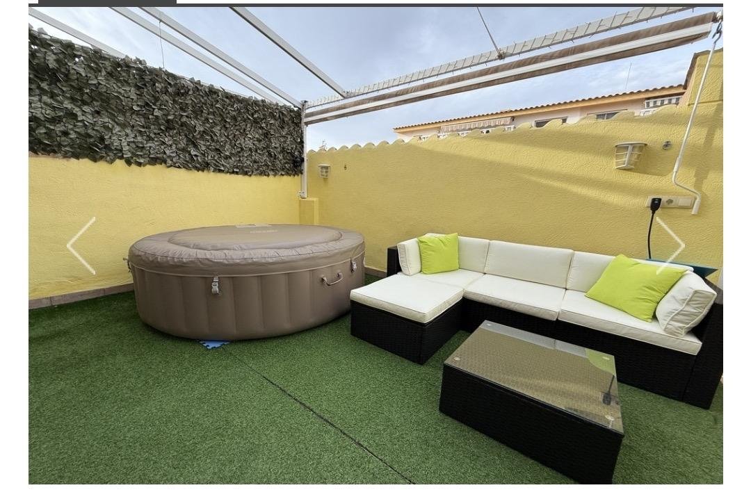4 Bedroom 3 Bathroom Town House in Orihuela Costa - Caza De Casa