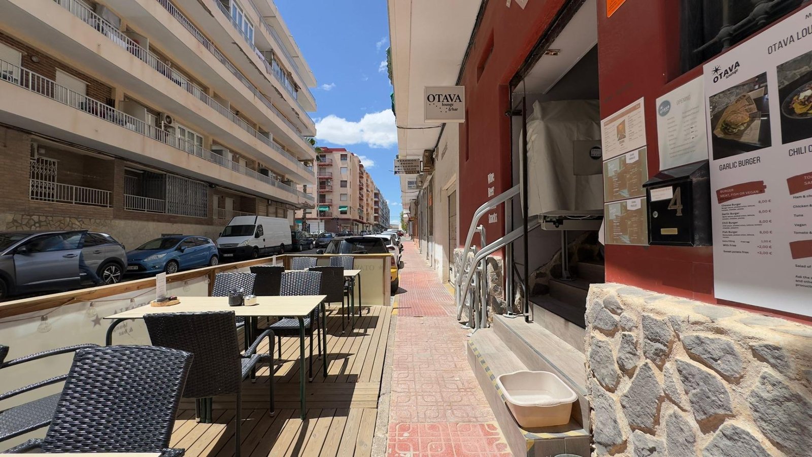 2-9 Commercial in Torrevieja - Caza De Casa