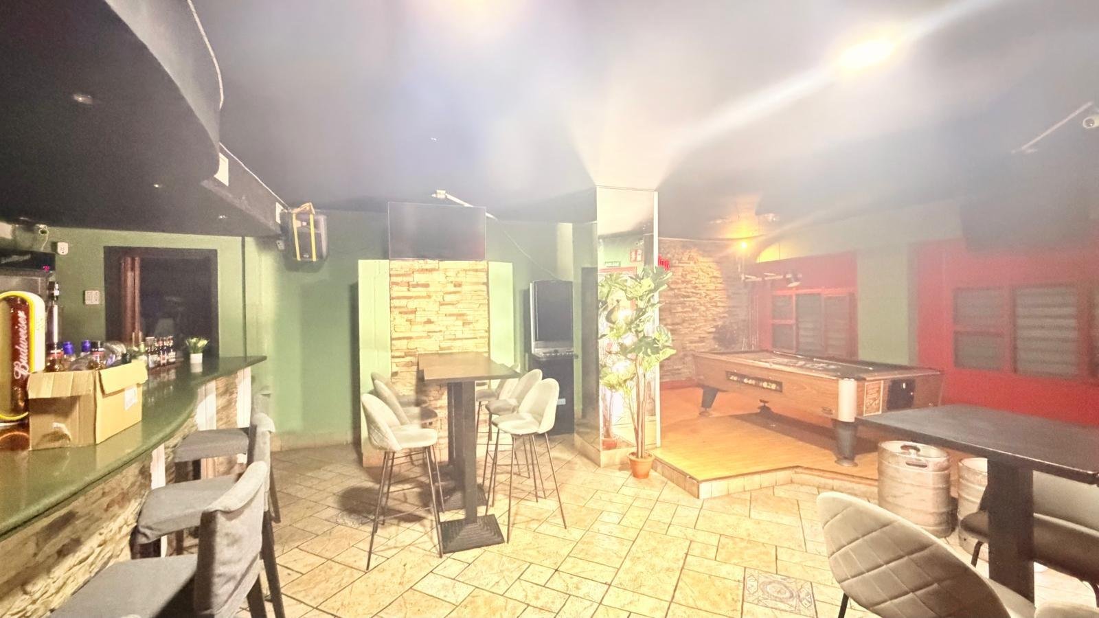 2 Bath Commercial in Torrevieja - Caza De Casa
