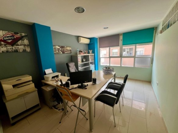 Commercial in Orihuela - Caza De Casa