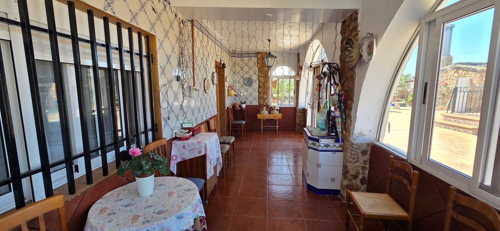 6 Bedroom 3 Bathroom Country House in Yecla - Caza De Casa