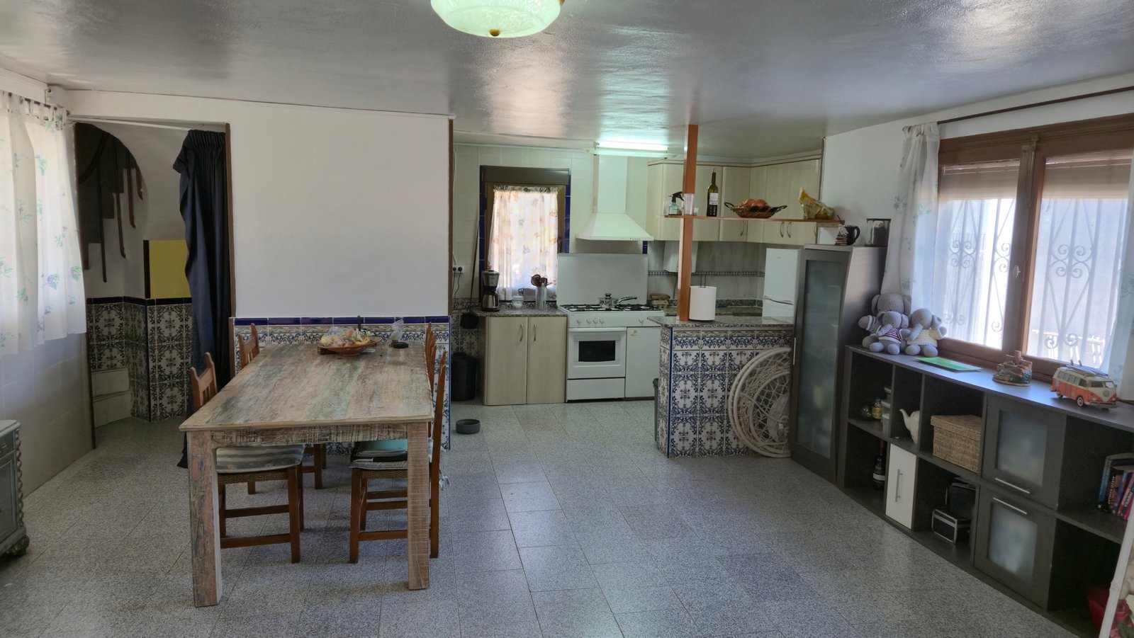 4 Bedroom 1 Bathroom Country House in Almansa - Caza De Casa