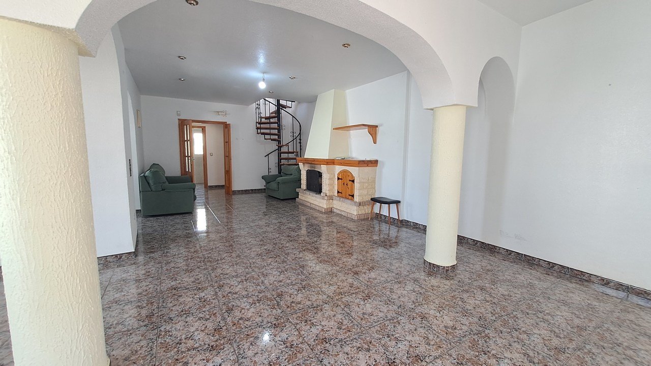 20230710_174201_xlarge 5 Bedroom 2 Bathroom Villa in Villamartin - Caza De Casa