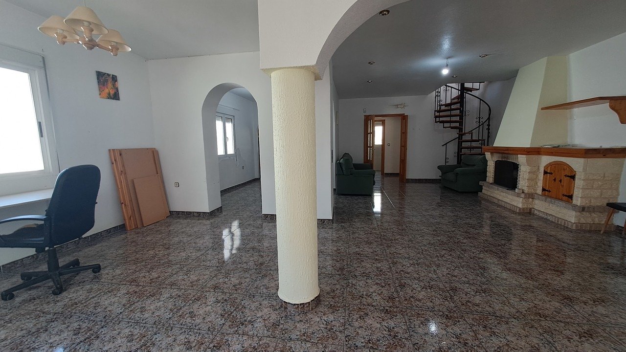 20230710_174210_xlarge 5 Bedroom 2 Bathroom Villa in Villamartin - Caza De Casa