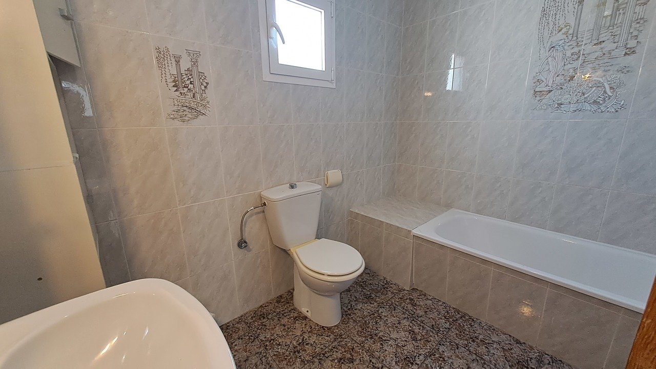 20230710_174326_xlarge 5 Bedroom 2 Bathroom Villa in Villamartin - Caza De Casa