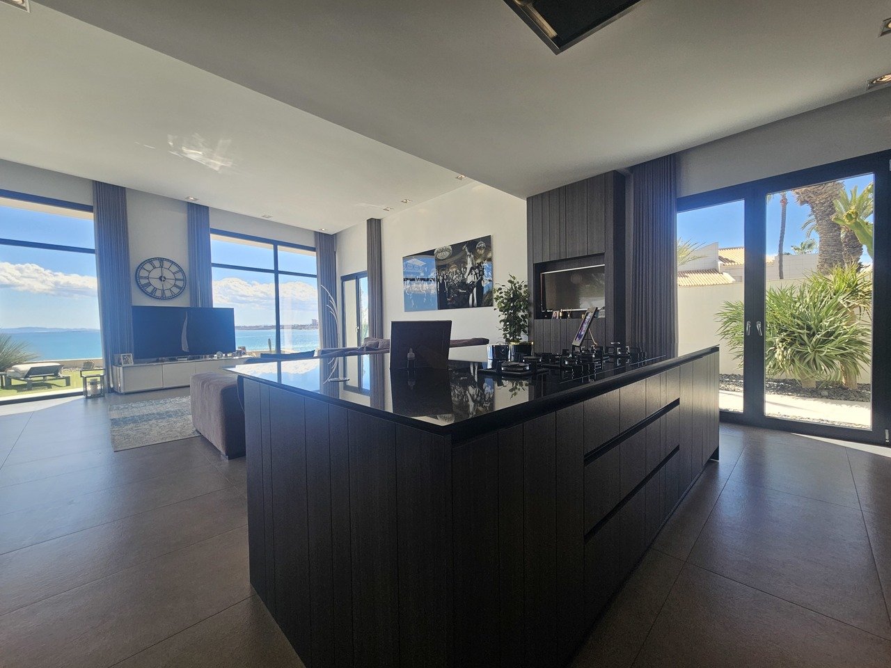 5 Bedroom 6 Bathroom Villa in Cabo Roig - Caza De Casa