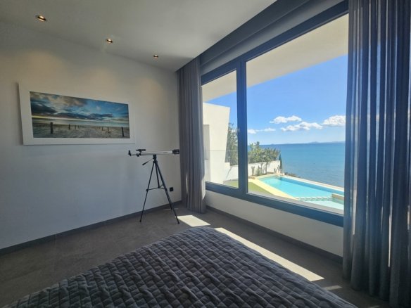 5 Bedroom 6 Bathroom Villa in Cabo Roig - Caza De Casa