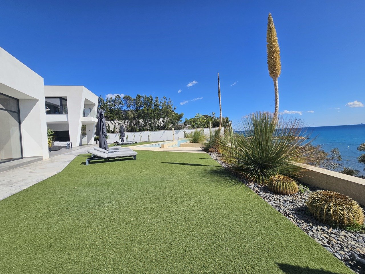 5 Bedroom 6 Bathroom Villa in Cabo Roig - Caza De Casa
