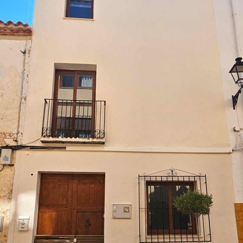 3 Bedroom 1 Bathroom Town House in Benitachell - Caza De Casa