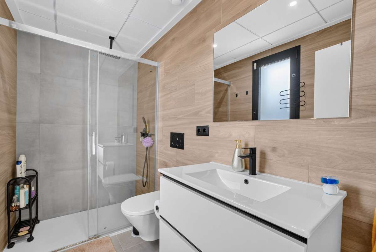20260728133202000000_DSC07652 2 Bedroom 2 Bathroom Villa in Las Filipinas - Caza De Casa