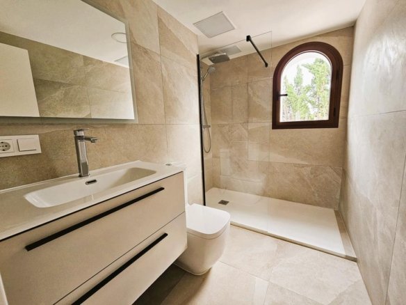7 Bedroom 5 Bathroom Villa in javea - Caza De Casa