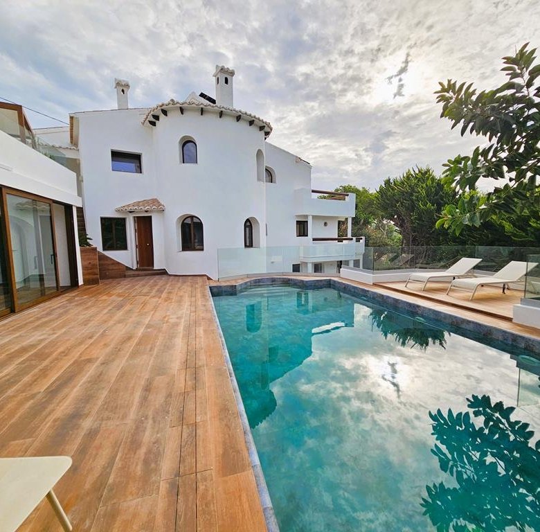 7 Bedroom 5 Bathroom Villa in javea - Caza De Casa