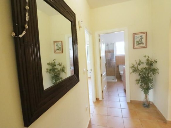 3 Bedroom 2 Bathroom Villa in Oliva - Caza De Casa