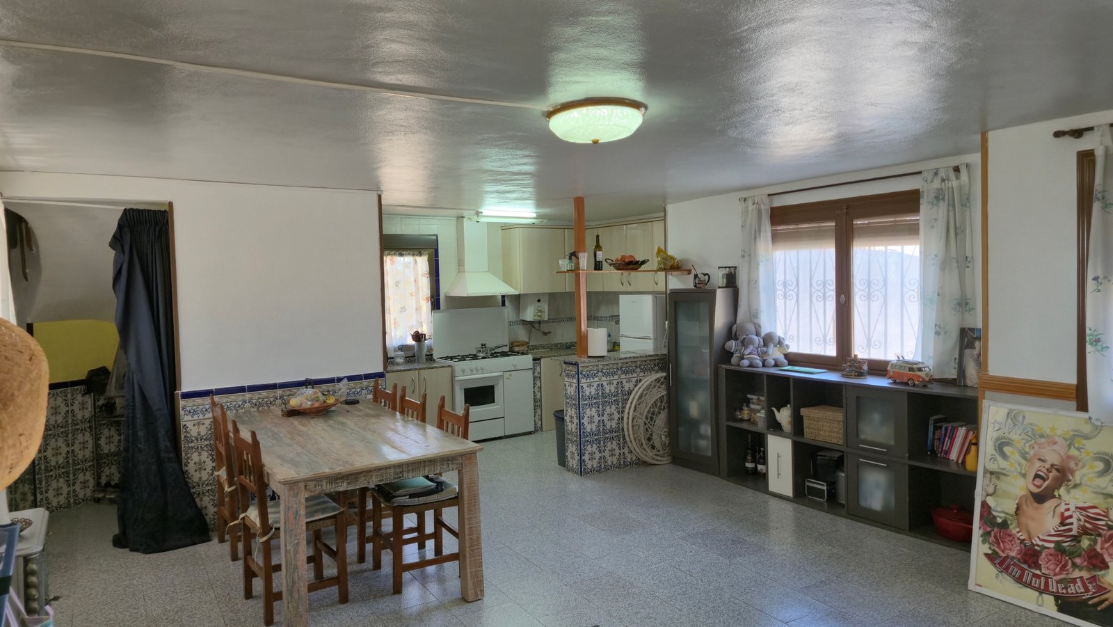 4 Bedroom 1 Bathroom Country House in Almansa - Caza De Casa