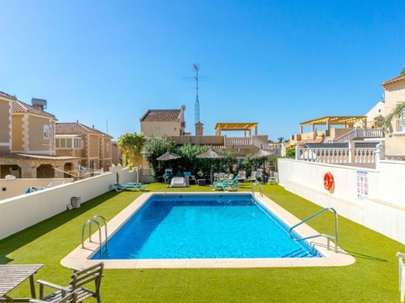 3 Bed 2 Bath Town House in Orihuela Costa - Caza De Casa