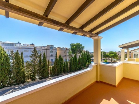 3 Bed 2 Bath Town House in Orihuela Costa - Caza De Casa