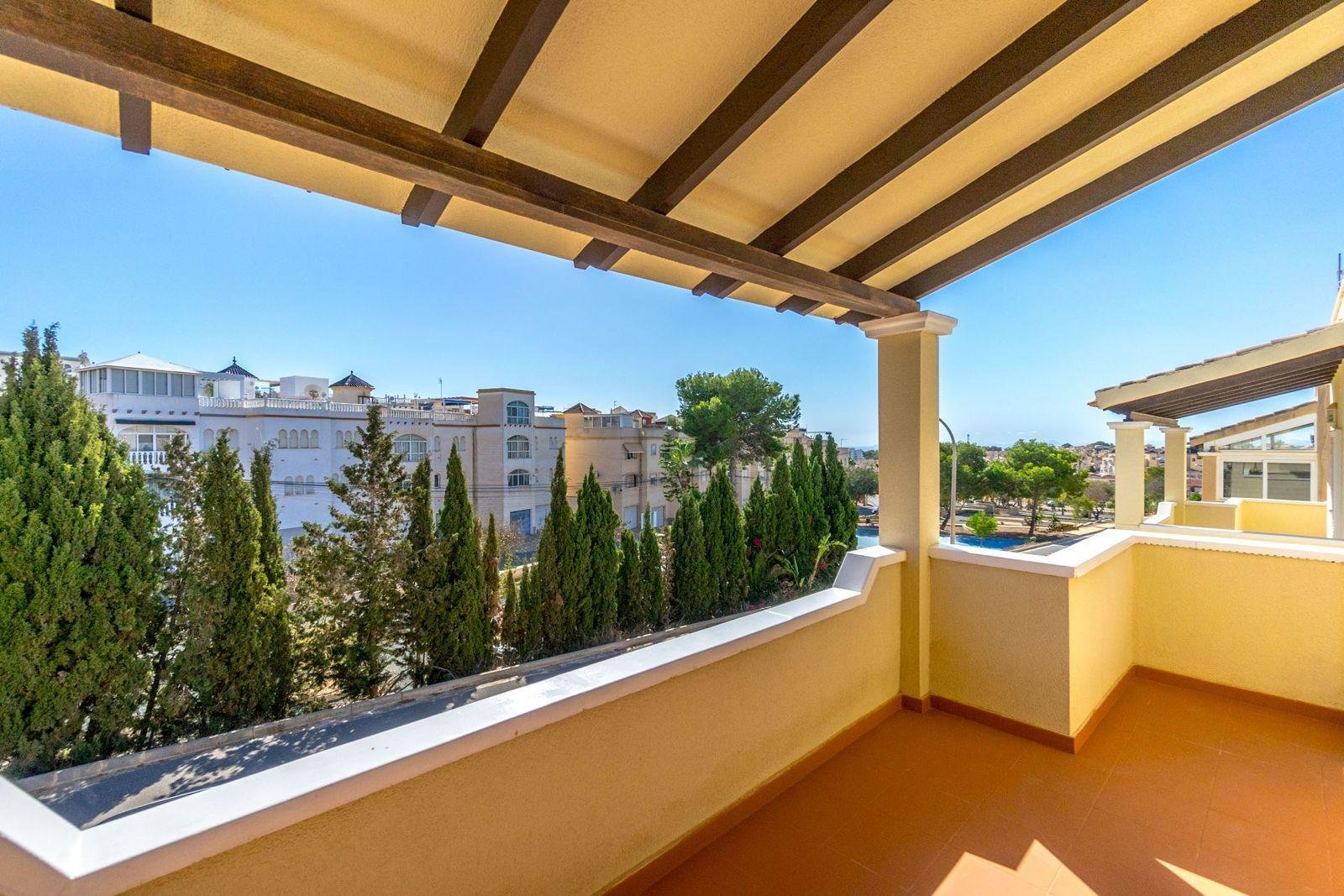 2146_o_1irkcoenl161abah8s11fb1km32n 3 Bed 2 Bath Town House in Orihuela Costa - Caza De Casa