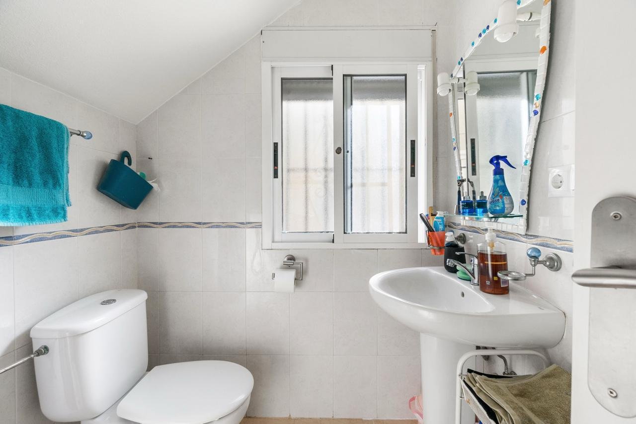 2146_o_1irkcoenl18841ehi4ca1ohckr61v 3 Bed 2 Bath Town House in Orihuela Costa - Caza De Casa
