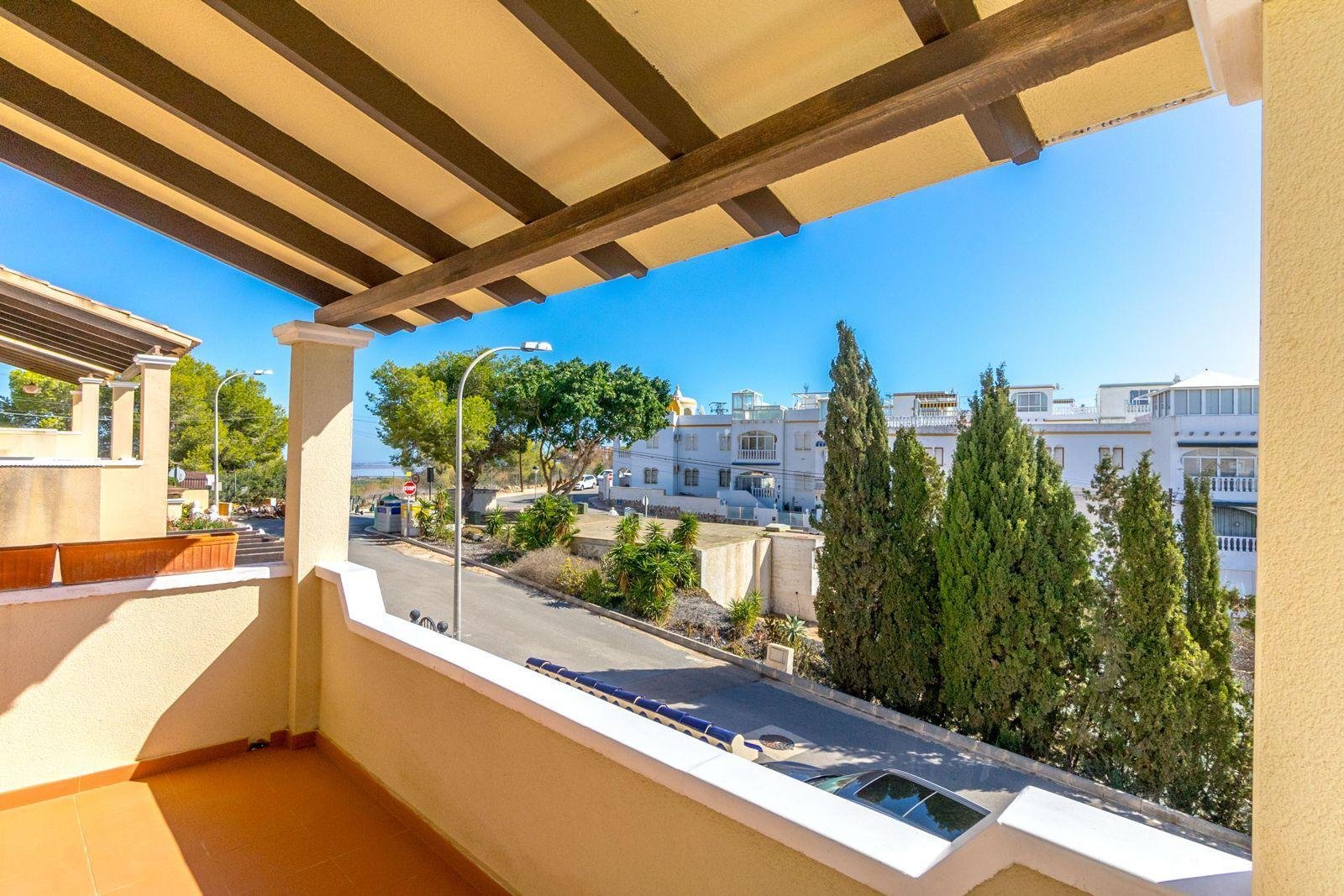 2146_o_1irkcoenl189tcqh6mumt2v5827 3 Bed 2 Bath Town House in Orihuela Costa - Caza De Casa