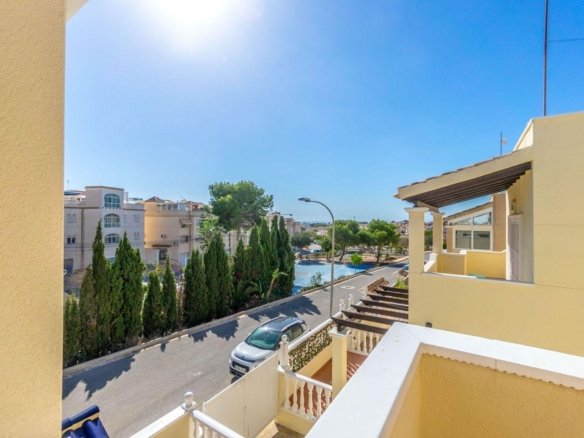3 Bed 2 Bath Town House in Orihuela Costa - Caza De Casa