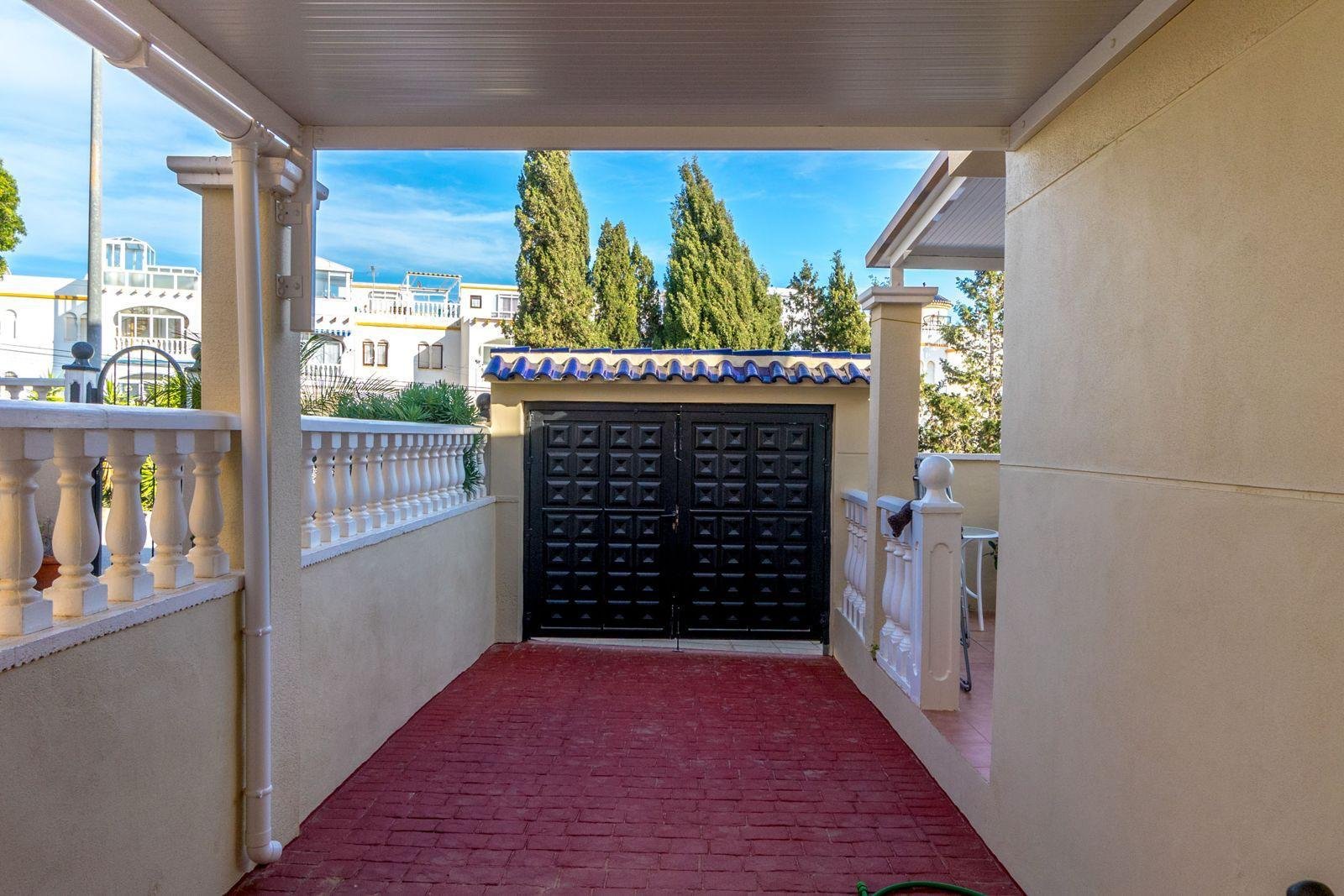 2146_o_1irkcoenl1ut61n281bii7r81do629 3 Bed 2 Bath Town House in Orihuela Costa - Caza De Casa
