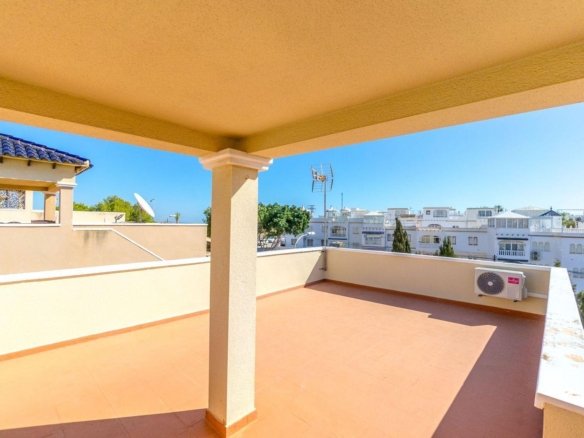 3 Bed 2 Bath Town House in Orihuela Costa - Caza De Casa