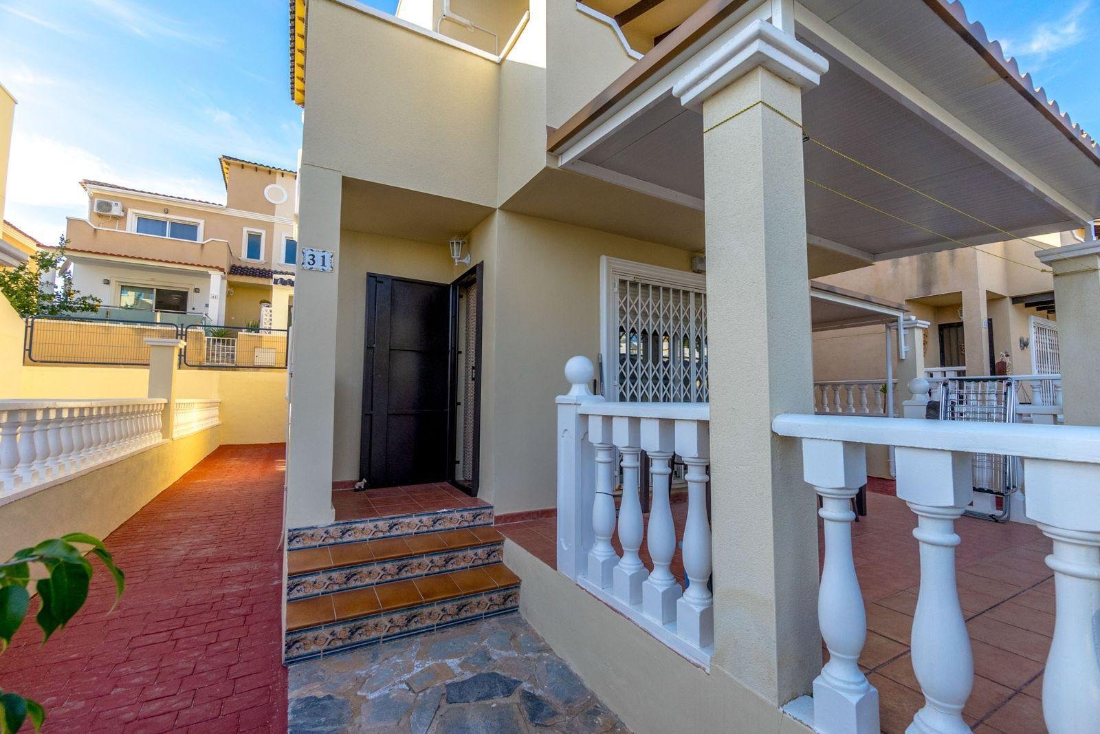 2146_o_1irkcoenl3871iq7arlq5k9hf2k 3 Bed 2 Bath Town House in Orihuela Costa - Caza De Casa