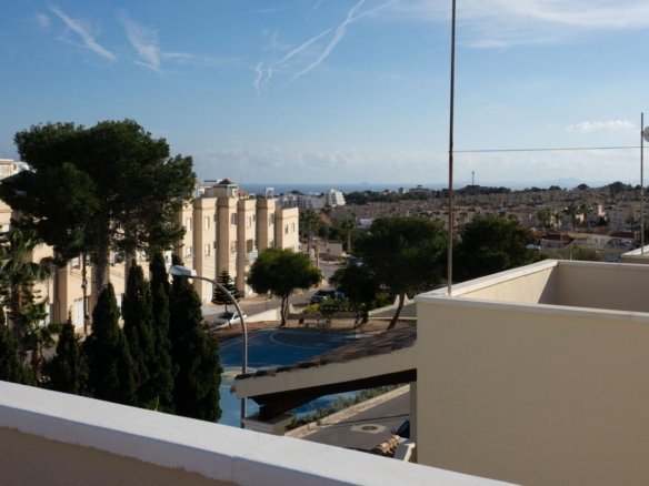 3 Bed 2 Bath Town House in Orihuela Costa - Caza De Casa