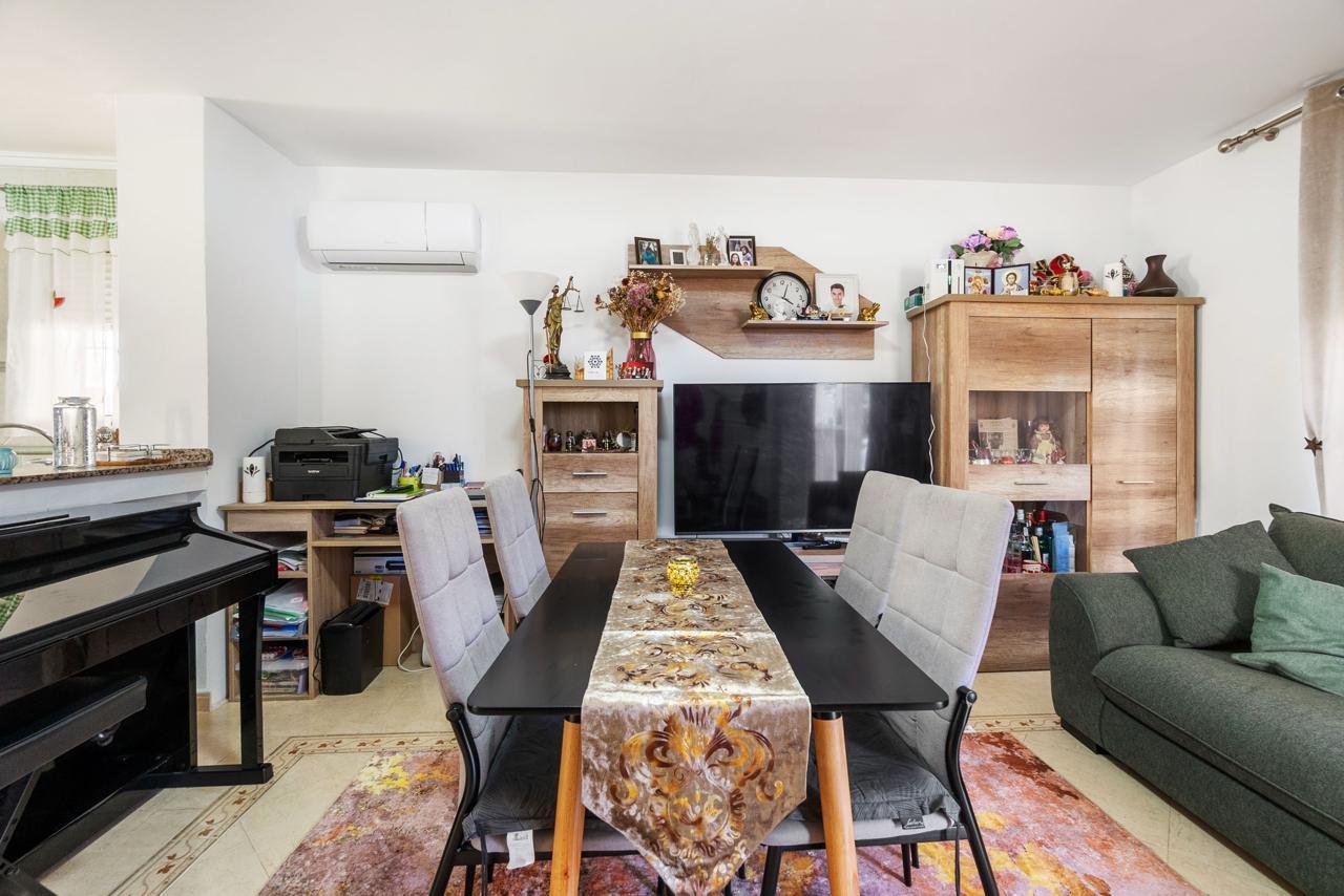 2146_o_1irkgufn5122v19di1nc2k8717frc 3 Bed 2 Bath Town House in Orihuela Costa - Caza De Casa