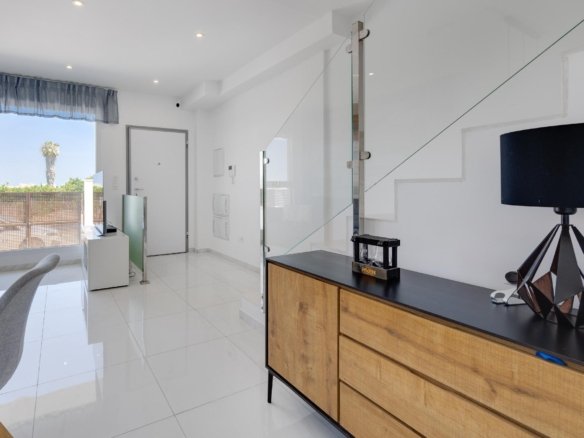 3 Bedroom 3 Bathroom Town House in Torrevieja - Caza De Casa