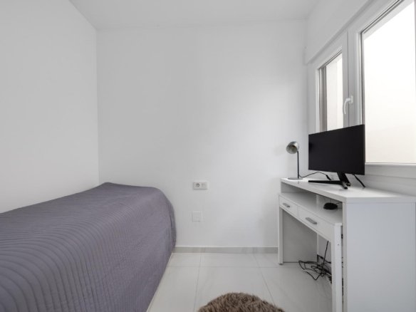 3 Bedroom 3 Bathroom Town House in Torrevieja - Caza De Casa