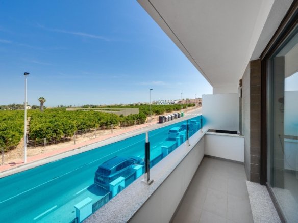 3 Bedroom 3 Bathroom Town House in Torrevieja - Caza De Casa