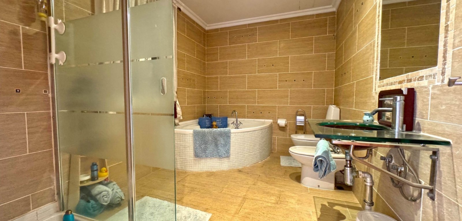 6 Bedroom 6 Bathroom Villa in Torrevieja - Caza De Casa