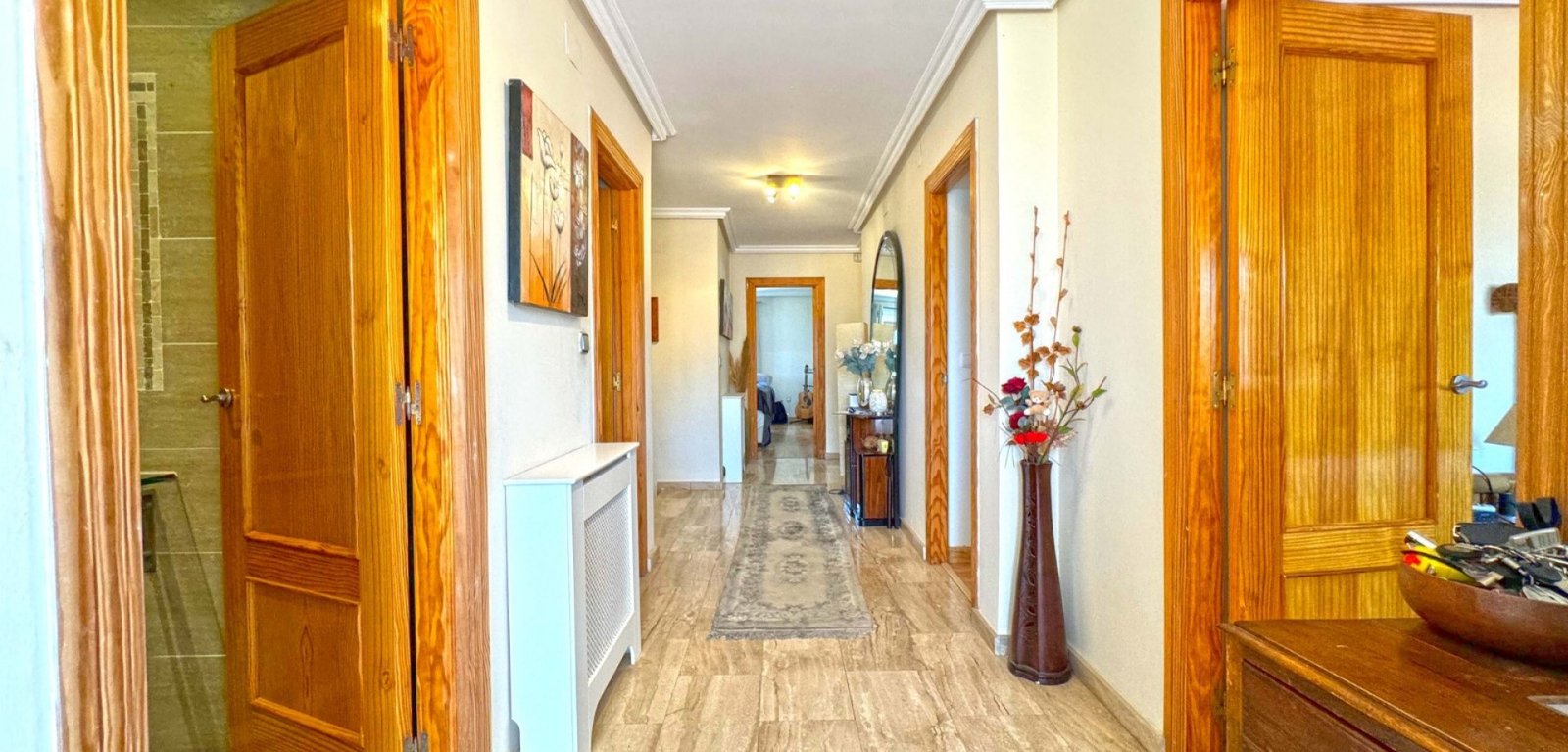 6 Bedroom 6 Bathroom Villa in Torrevieja - Caza De Casa