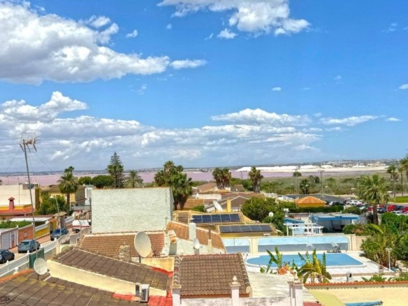 6 Bedroom 6 Bathroom Villa in Torrevieja - Caza De Casa
