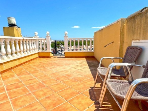 6 Bedroom 6 Bathroom Villa in Torrevieja - Caza De Casa
