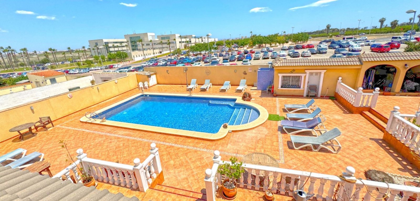 6 Bedroom 6 Bathroom Villa in Torrevieja - Caza De Casa