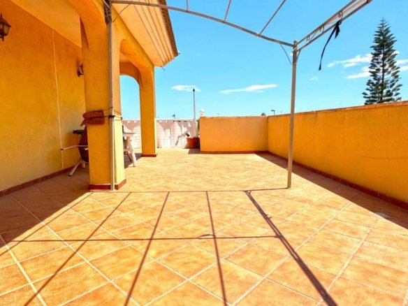 6 Bedroom 6 Bathroom Villa in Torrevieja - Caza De Casa