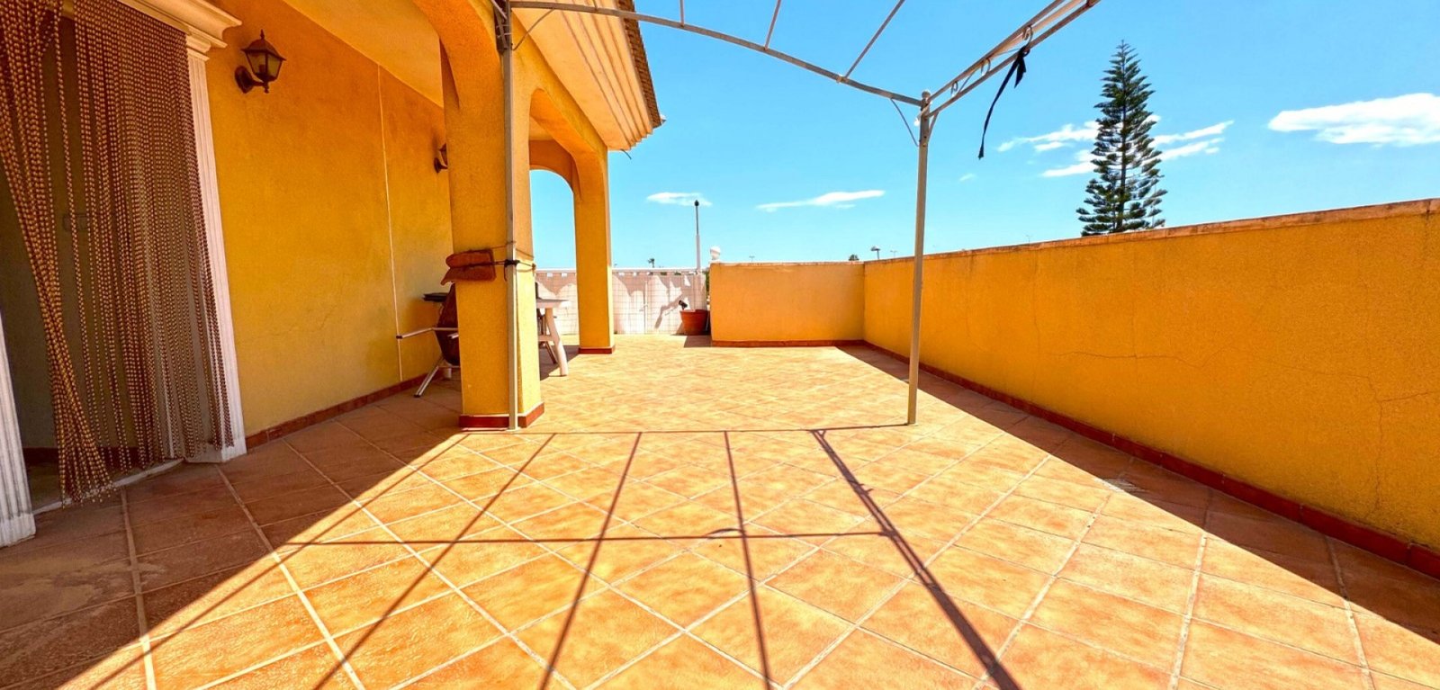 6 Bedroom 6 Bathroom Villa in Torrevieja - Caza De Casa