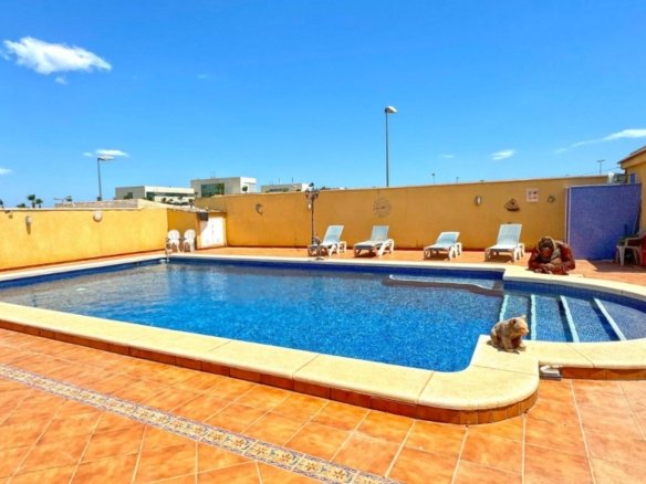 6 Bedroom 6 Bathroom Villa in Torrevieja - Caza De Casa