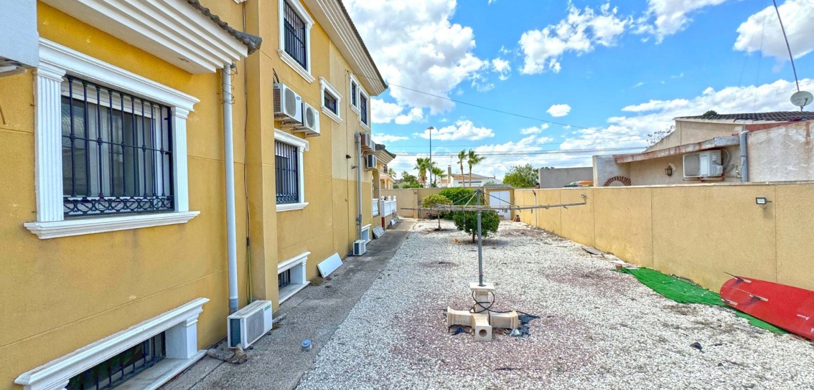 6 Bedroom 6 Bathroom Villa in Torrevieja - Caza De Casa