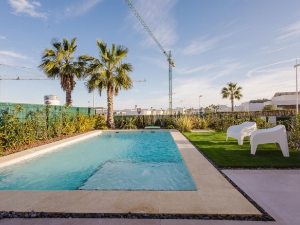4 Bedroom 4 Bathroom Villa in Algorfa - Caza De Casa