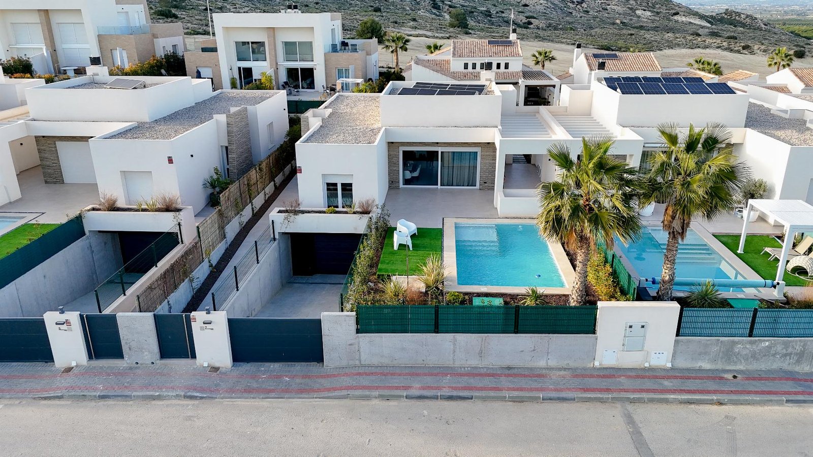 4 Bedroom 4 Bathroom Villa in Algorfa - Caza De Casa